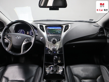 2011 - hyundai grandeur