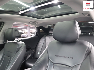2011 - hyundai grandeur