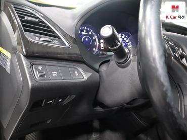 2011 - hyundai grandeur