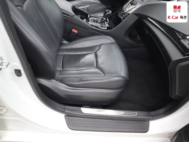 2011 - hyundai grandeur