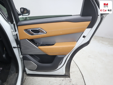 2019 - land rover range rover