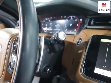 2019 - land rover range rover