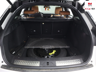 2019 - land rover range rover
