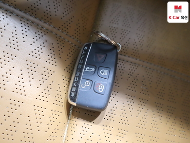 2019 - land rover range rover