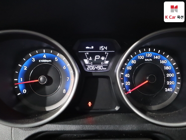 2014 - hyundai avante