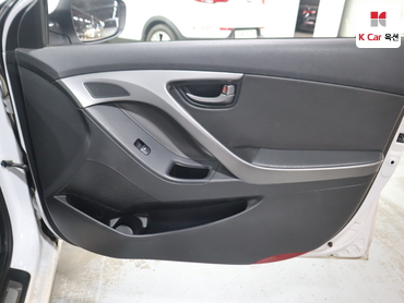 2014 - hyundai avante