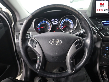 2014 - hyundai avante