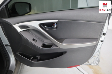 2013 - hyundai avante