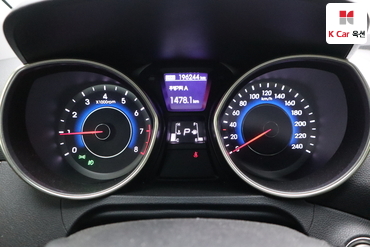 2013 - hyundai avante