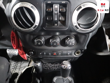 2012 - jeep wrangler