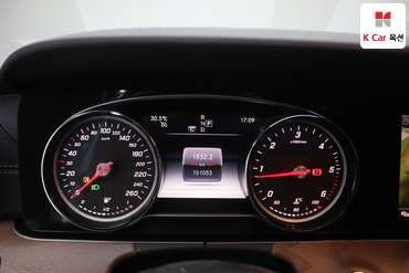 2019 - mercedes-benz e220d