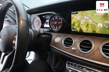 2019 - mercedes-benz e220d