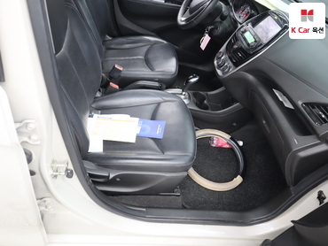 2017 - chevrolet spark
