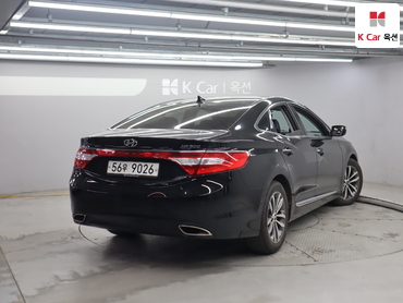 2011 - hyundai grandeur