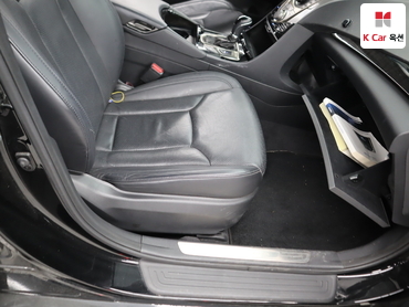 2011 - hyundai grandeur