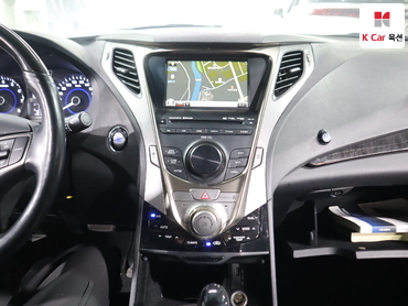 2011 - hyundai grandeur
