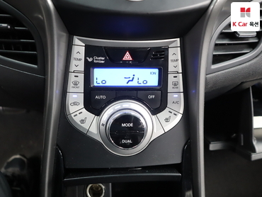 2012 - hyundai avante