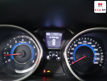 2012 - hyundai avante