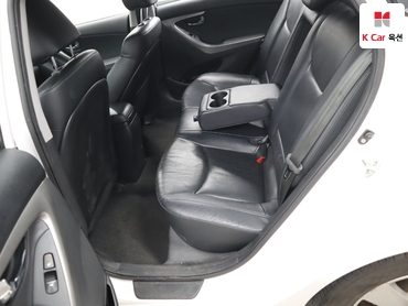 2012 - hyundai avante