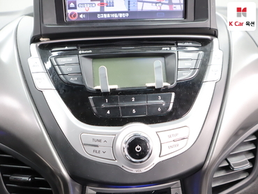 2012 - hyundai avante