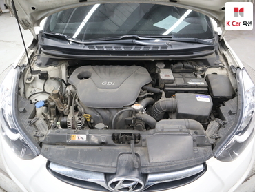 2012 - hyundai avante