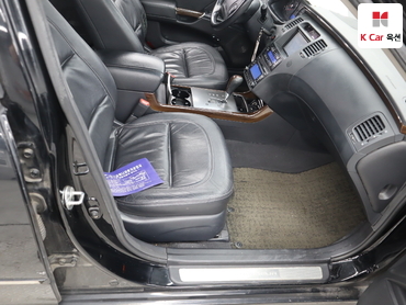 2011 - hyundai grandeur