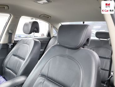 2011 - hyundai grandeur