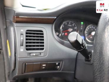 2011 - hyundai grandeur