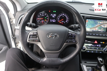 2016 - hyundai avante
