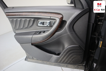 2015 - ford taurus