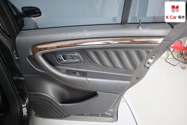 2015 - ford taurus