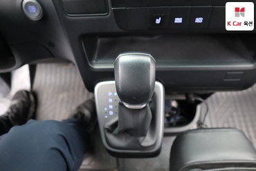 2022 - hyundai staria