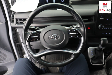 2022 - hyundai staria