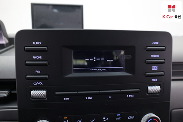 2022 - hyundai staria