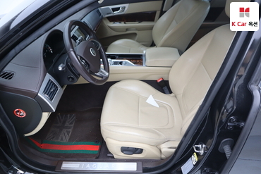 2013 - jaguar xf
