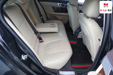 2013 - jaguar xf