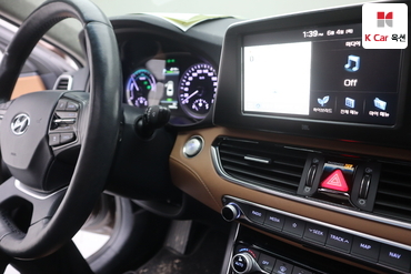 2018 - hyundai grandeur