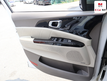 2021 - kia carnival