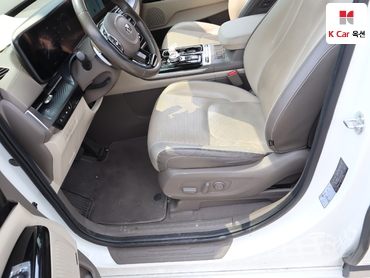 2021 - kia carnival