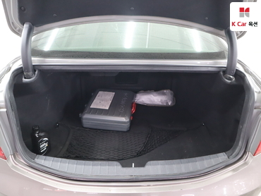 2011 - hyundai grandeur