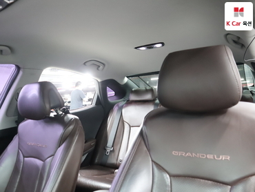 2011 - hyundai grandeur