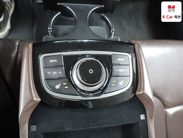 2011 - hyundai grandeur