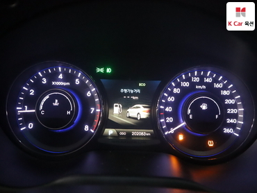 2011 - hyundai grandeur