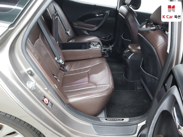 2011 - hyundai grandeur