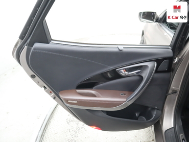 2011 - hyundai grandeur