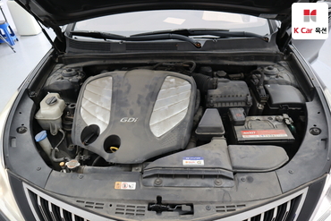 2011 - hyundai grandeur
