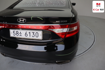 2011 - hyundai grandeur