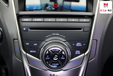 2011 - hyundai grandeur
