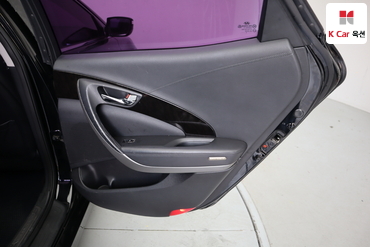 2011 - hyundai grandeur