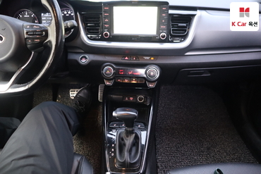 2018 - kia stonic